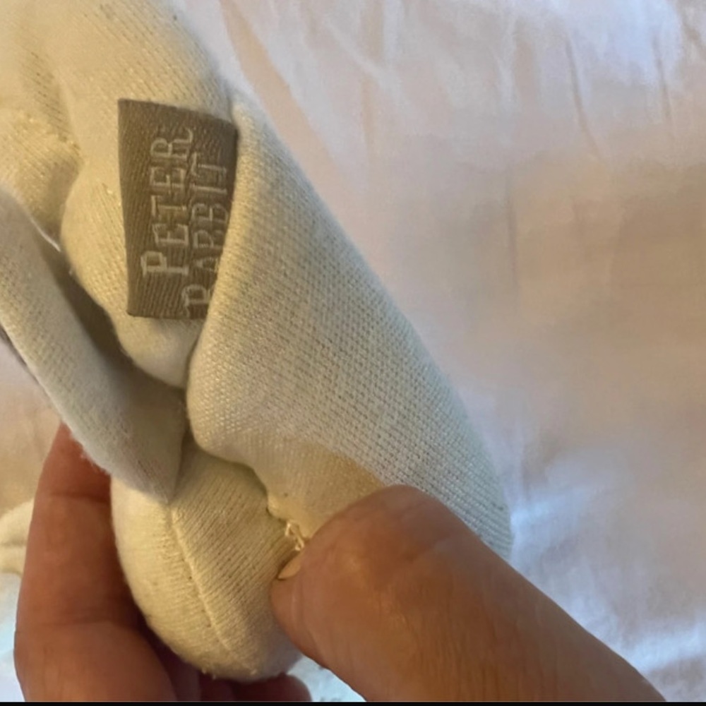 Peter Rabbit Baby Slippers 🐰 - Picture 2 of 3